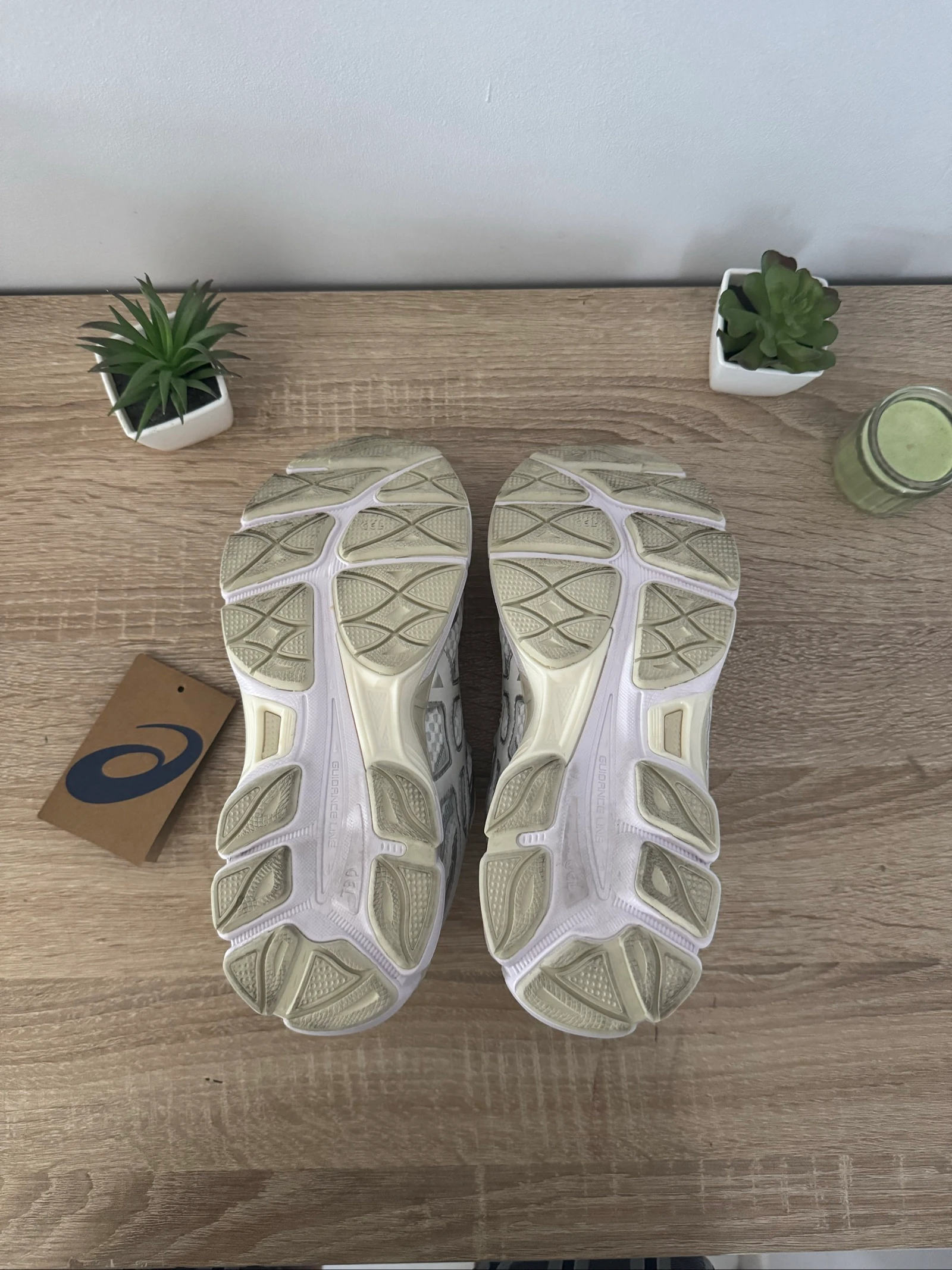 Asics Gel Cumulus - White/Gray/Beige - 39 – photo 7